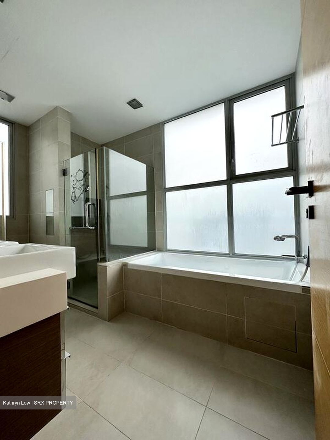 The Esta (D15), Condominium #452921361